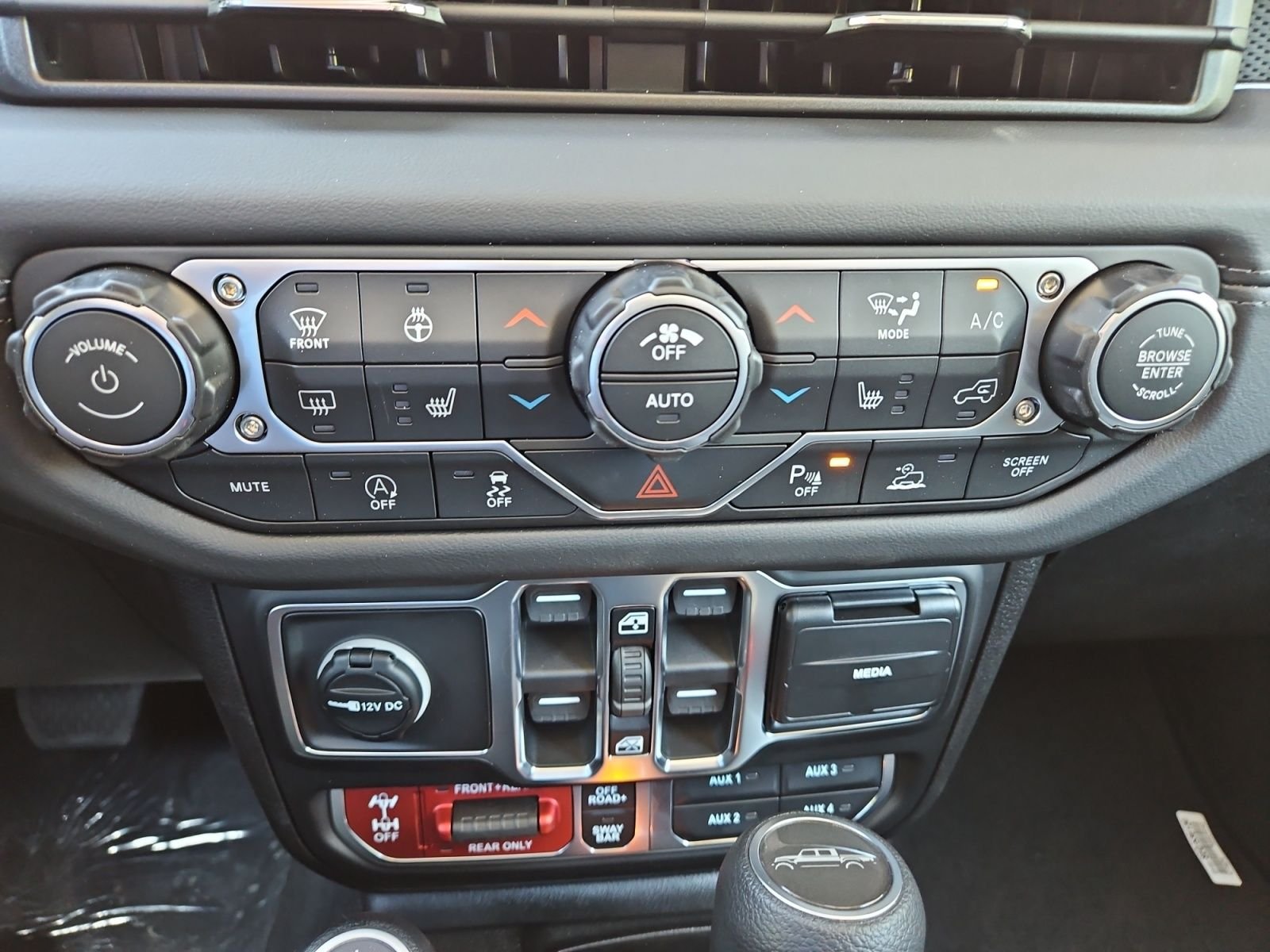 New 2026 Jeep Gladiator Rubicon AWD/4WD image 28