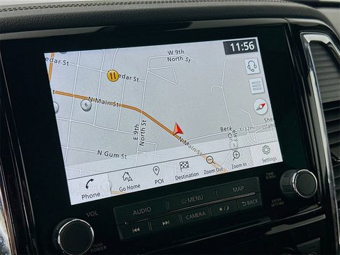 Used 2020 Nissan Titan Platinum Reserve w/ Moonroof Package image 25