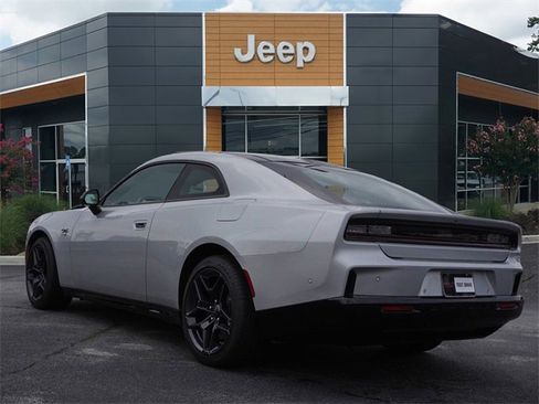 New 2024 Dodge Charger R/T w/ Plus Group image 2