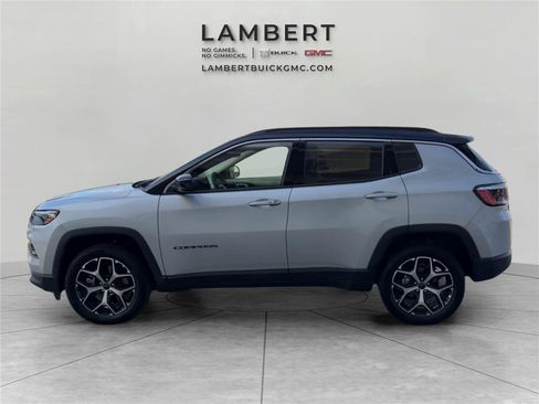 Used 2026 Jeep Compass Limited AWD/4WD image 2