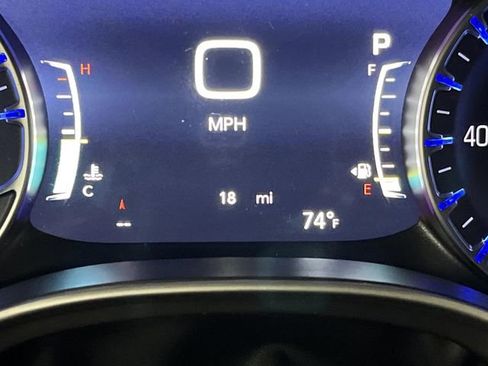 New 2026 Chrysler Pacifica Select image 6