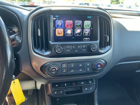 Used 2017 Chevrolet Colorado Z71 AWD/4WD image 20