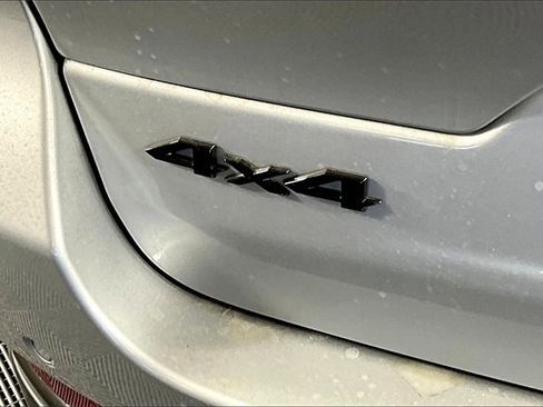 New 2025 Jeep Grand Cherokee Altitude image 10