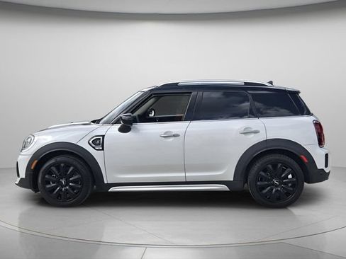 Used 2024 MINI Cooper Countryman S w/ Signature Upholstery Package FWD image 3