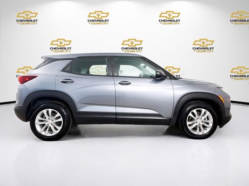 Used 2021 Chevrolet TrailBlazer LS FWD image 9