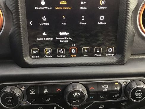 Used 2022 Jeep Gladiator Mojave w/ LED Lighting Group AWD/4WD image 13