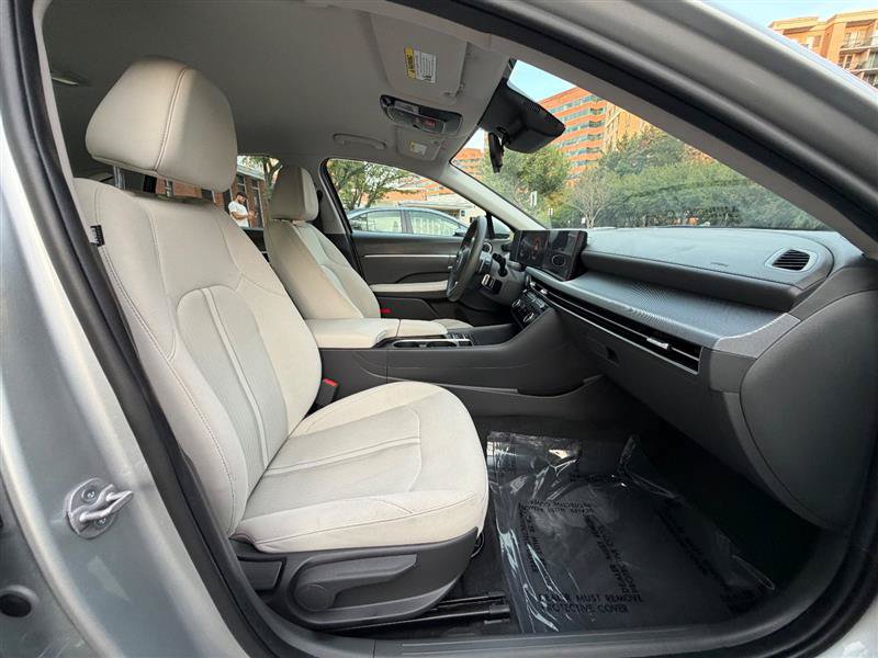 Used 2025 Hyundai Sonata SEL FWD image 20