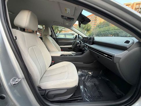 Used 2025 Hyundai Sonata SEL FWD image 20