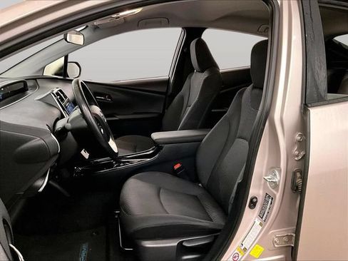Used 2017 Toyota Prius Prime Plus w/ Carpet Mat Package FWD image 24