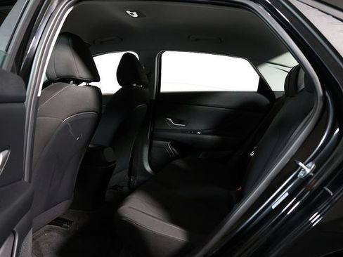 Used 2023 Hyundai Elantra SEL FWD image 14