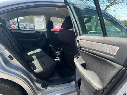 Used 2019 Subaru Legacy 2.5i Premium image 11