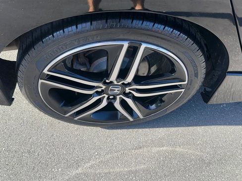 Used 2017 Honda Accord Sport Special Edition image 28