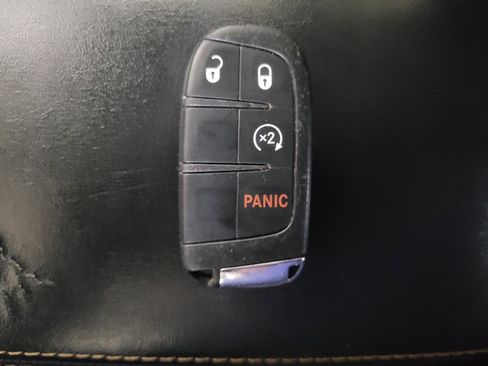 Used 2019 Jeep Compass Limited FWD image 32