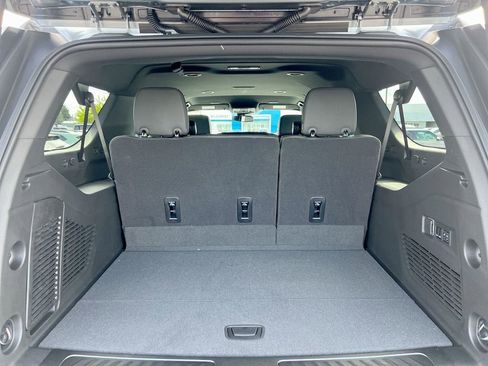 New 2026 Chevrolet Suburban LT w/ Comfort Package AWD/4WD image 21