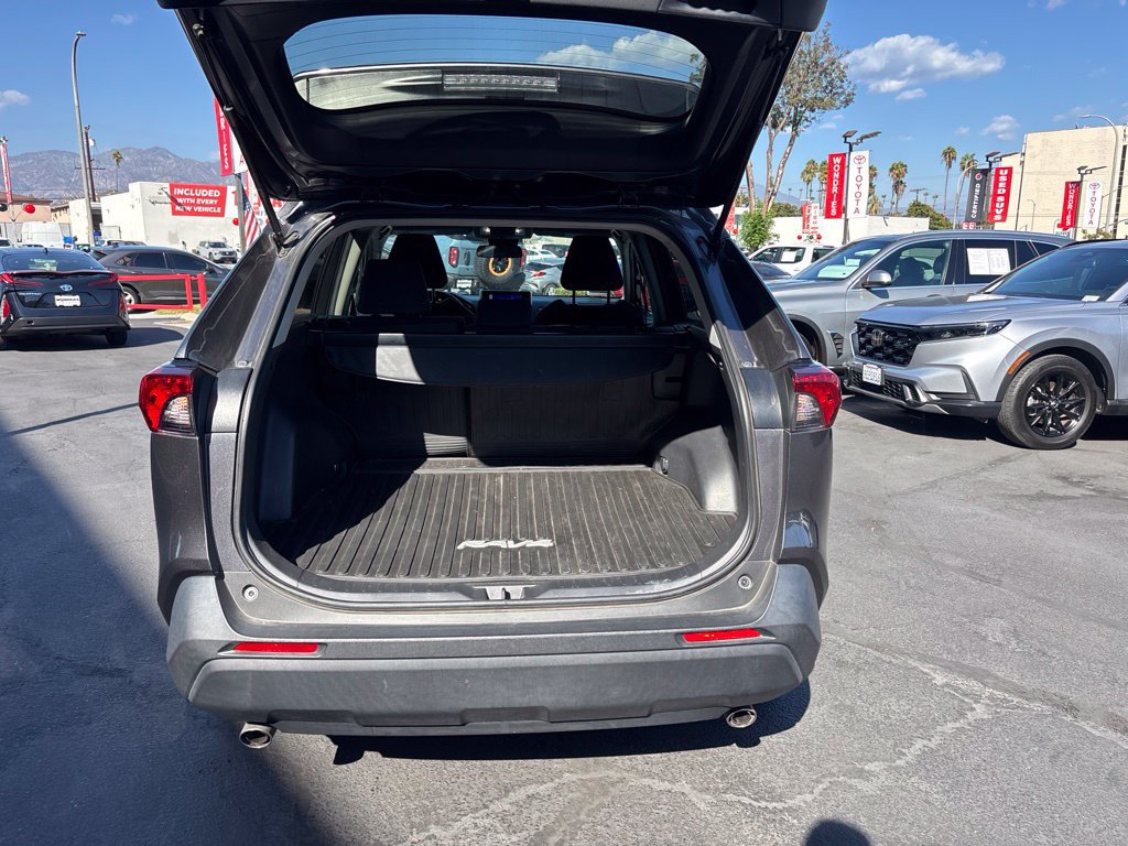 Used 2024 Toyota RAV4 LE FWD image 10