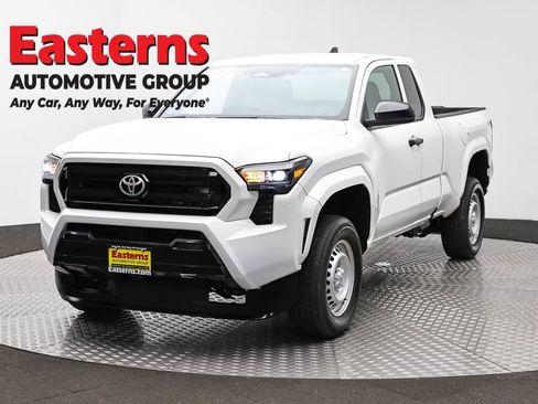 Used 2025 Toyota Tacoma SR RWD image 1