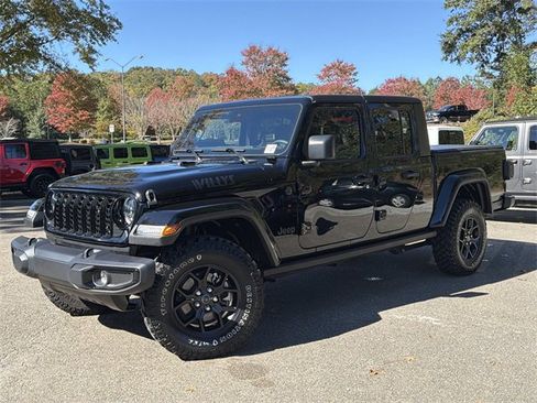 Used 2024 Jeep Gladiator Sport image 1