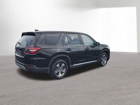 Used 2023 Honda Pilot EX-L image 9