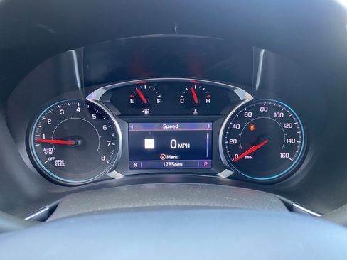 Used 2023 Chevrolet Equinox Premier image 20