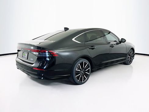 Used 2023 Honda Accord Touring image 9
