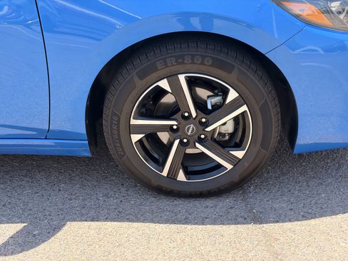 Used 2024 Nissan Sentra SV FWD image 8