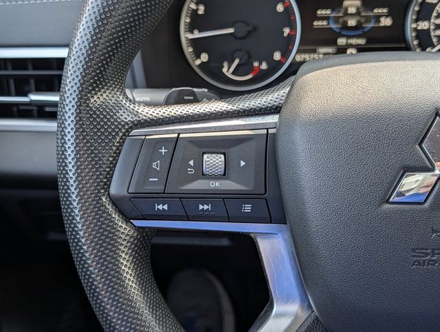 Used 2022 Mitsubishi Outlander ES AWD/4WD image 19