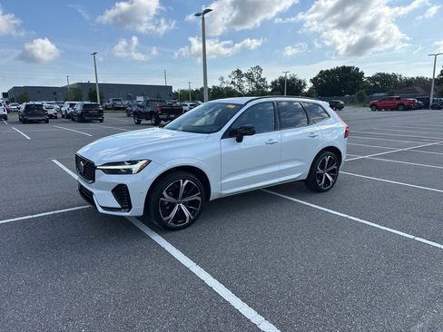 Used 2023 Volvo XC60 B5 Ultimate w/ Protection Package Premier FWD image 15