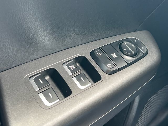 Used 2022 Kia Sportage LX FWD image 33