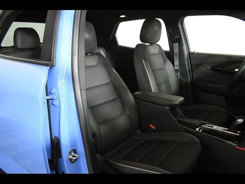 Used 2023 Chevrolet TrailBlazer RS w/ Sun and Liftgate Package AWD/4WD image 27