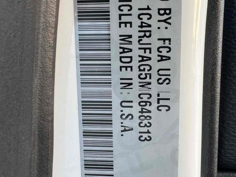 Used 2021 Jeep Grand Cherokee Laredo X image 80