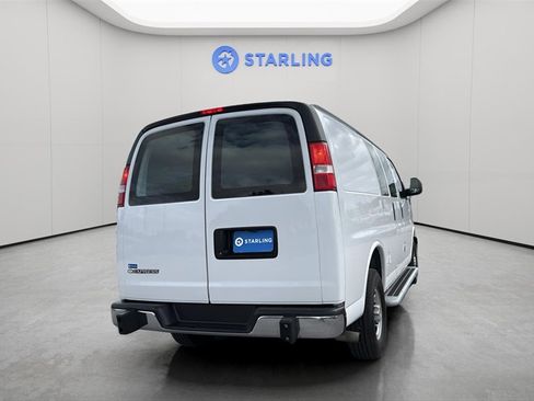 Used 2024 Chevrolet Express 2500 w/ Driver Convenience Package image 8