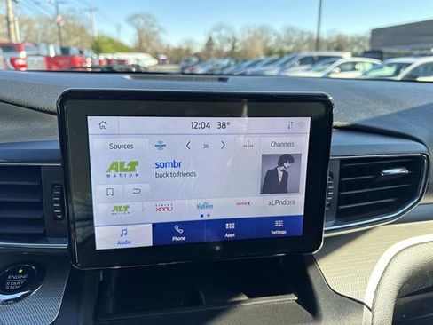 Used 2020 Ford Explorer XLT w/ Equipment Group 202A image 13