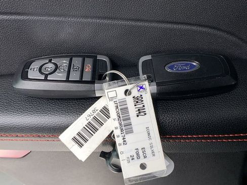 Used 2024 Ford Escape ST-Line w/ Equipment Group 301A FWD image 21