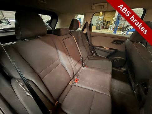 Used 2023 Nissan Rogue S AWD/4WD image 36