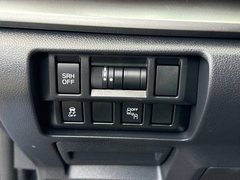 Used 2019 Subaru Crosstrek 2.0i Limited w/ Moonroof Package w/Navigation image 48