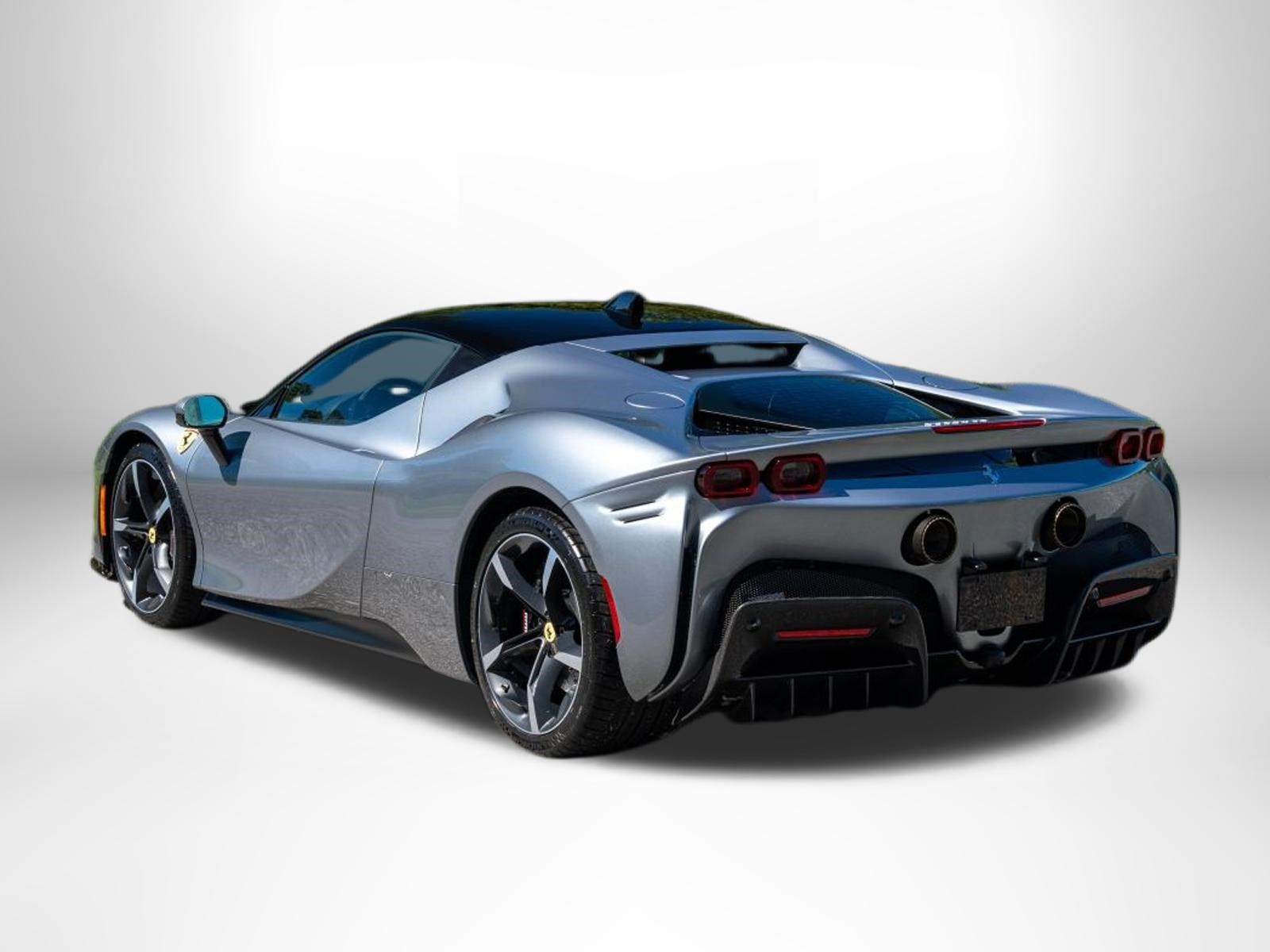 Used 2022 Ferrari SF90 Stradale AWD/4WD image 2