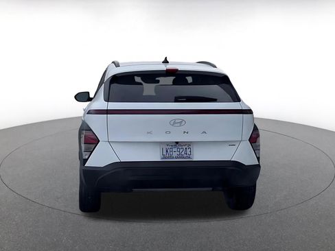 Used 2025 Hyundai Kona SEL image 12