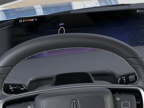 New 2026 Lincoln Navigator Premiere AWD/4WD image 13