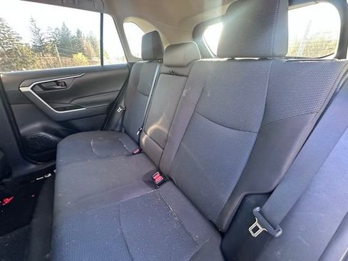 Used 2023 Toyota RAV4 LE AWD/4WD image 10
