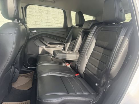Certified 2019 Ford Escape Titanium image 21