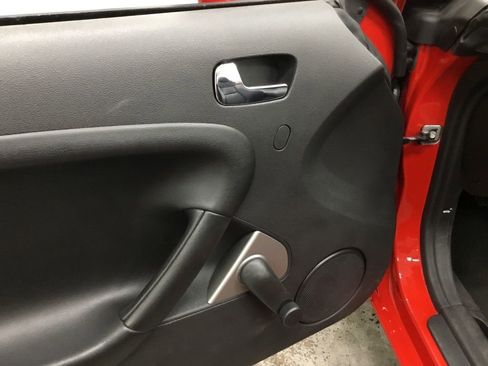 Used 2007 Pontiac Solstice Base w/ Premium Package image 6