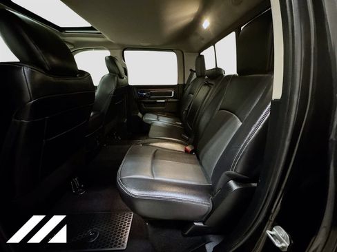 Used 2018 RAM 1500 Laramie w/ Convenience Group AWD/4WD image 12
