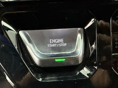 Used 2024 GMC Sierra 2500 Denali Ultimate w/ Max Trailering Package image 17