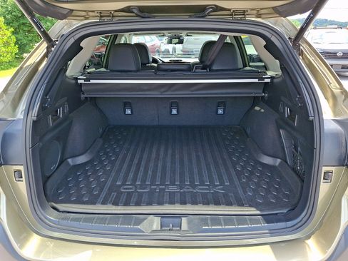 Used 2023 Subaru Outback Touring AWD/4WD image 29