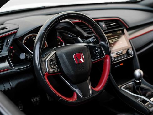 Used 2017 Honda Civic Type R image 18