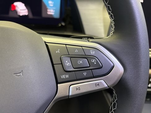 New 2026 Volkswagen Atlas Cross Sport SE image 16