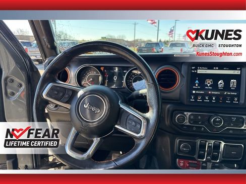 Used 2022 Jeep Gladiator Mojave w/ LED Lighting Group AWD/4WD image 49