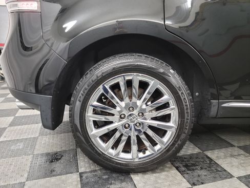 Used 2014 Lincoln MKX AWD w/ Equipment Group 102A image 29