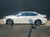 Used 2019 Lexus ES 300h image 2