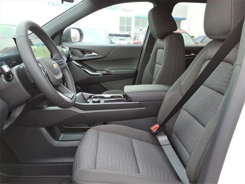 New 2026 Chevrolet Equinox LT w/ LPO, Floor Liner Package image 7